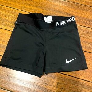 Great condition Nike spandex shorts, size medium